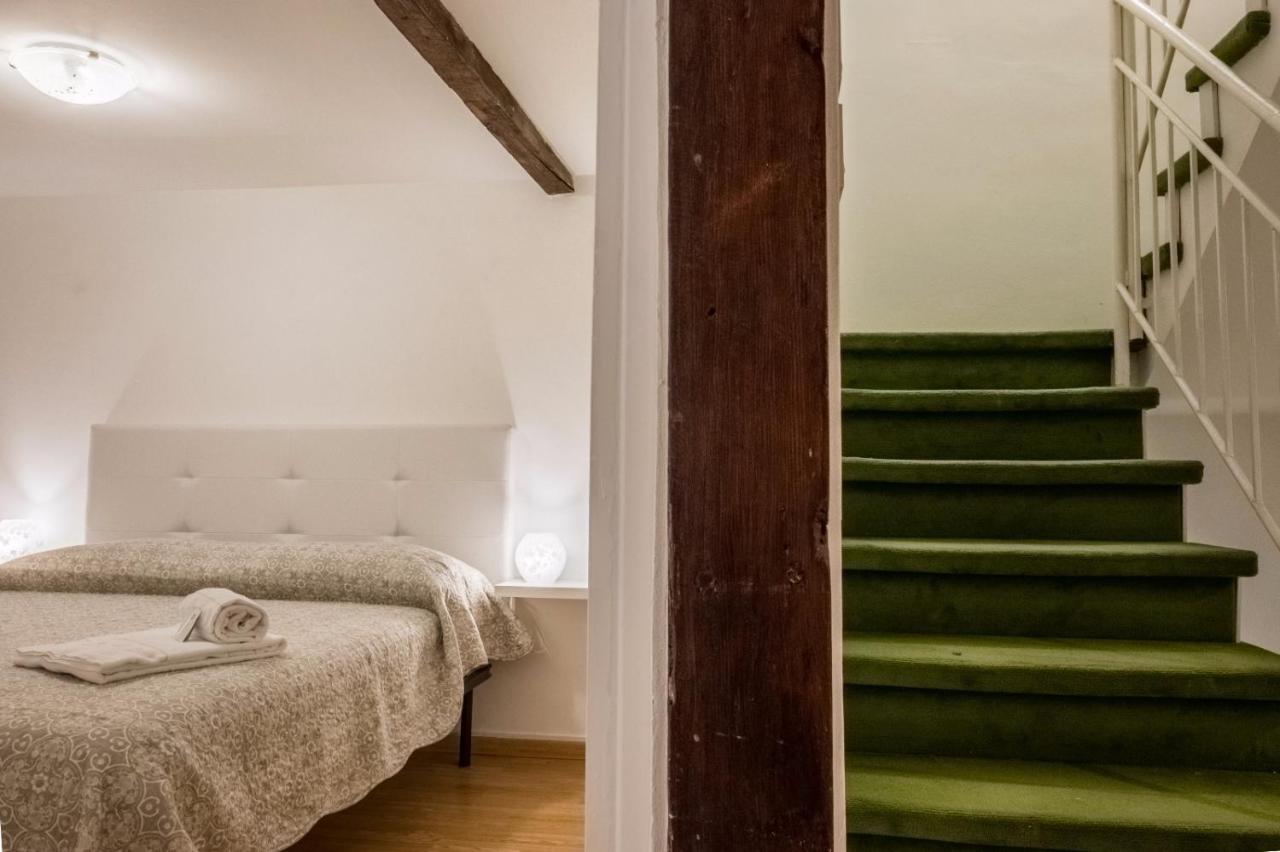 Two-Bedroom Apartment,971173744:JPEG
